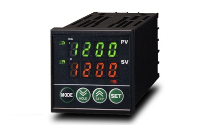 日本理化RKC REX-P24 程序控制器 取樣周期：0.5秒